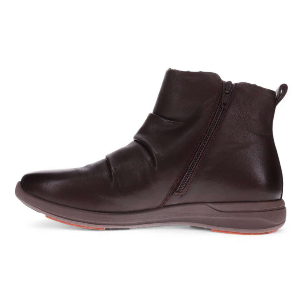 Nina II Boots - Chocolate