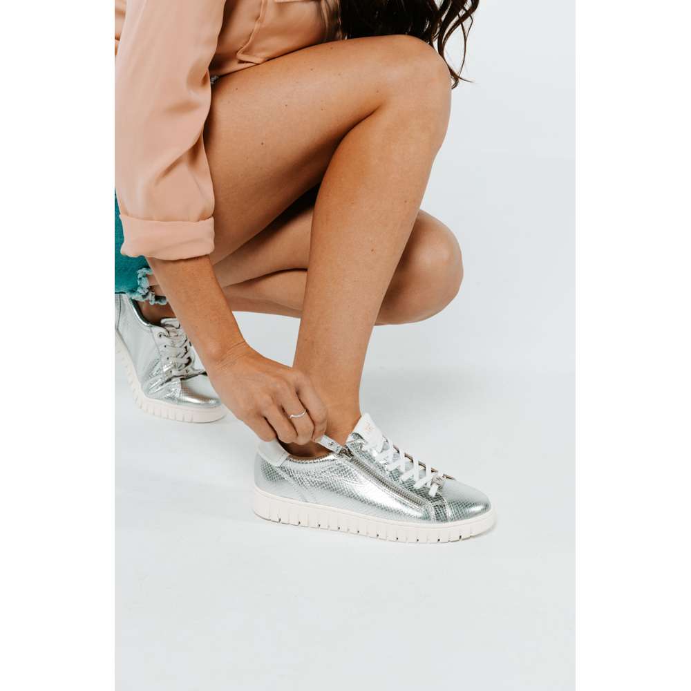 Luna Casual Sneaker - Silver Snake