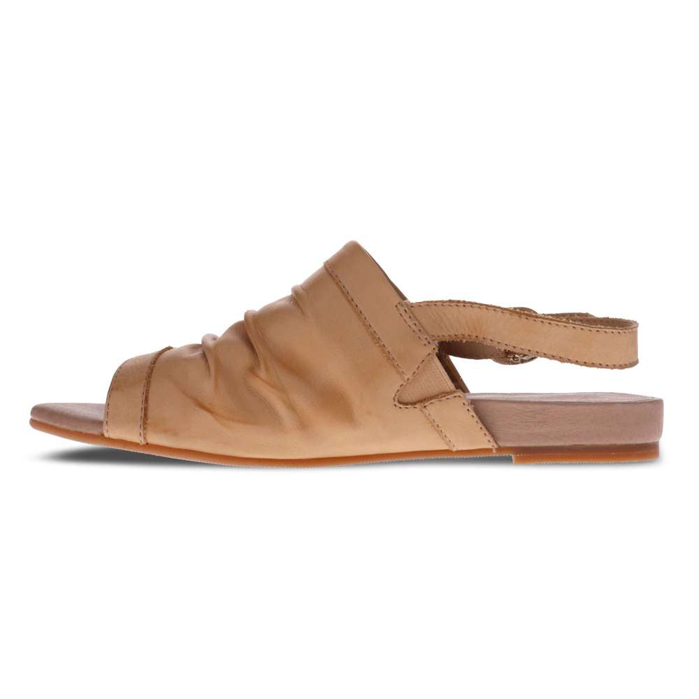 Mandy Flat Sandal - Tan