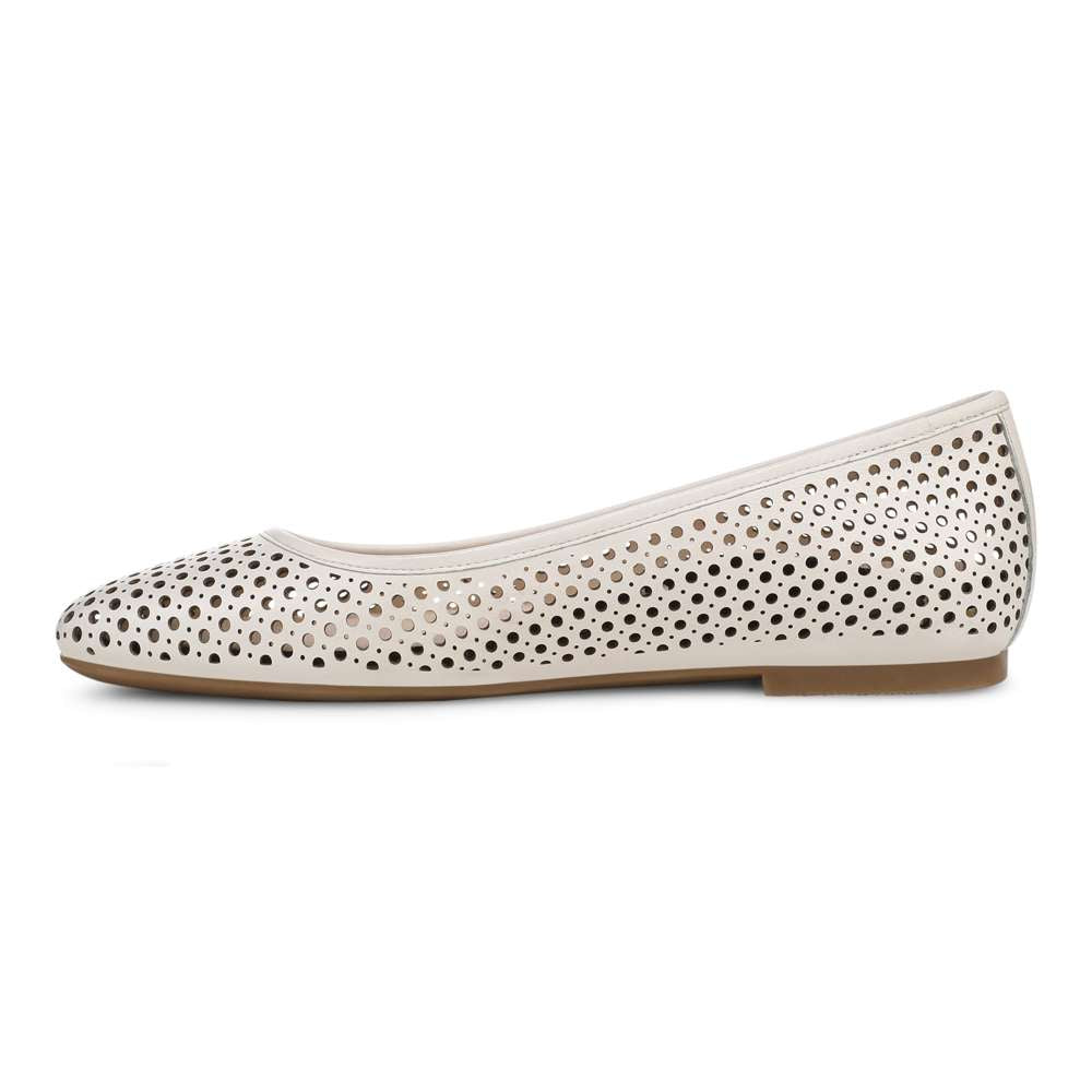 Orinda Perf Ballet Flat - Off White