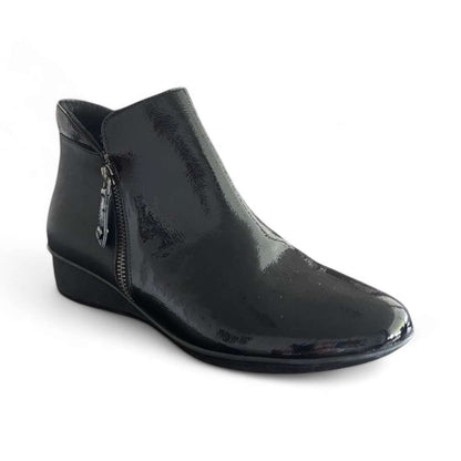 Damascus Wedged Boot - Black Patent