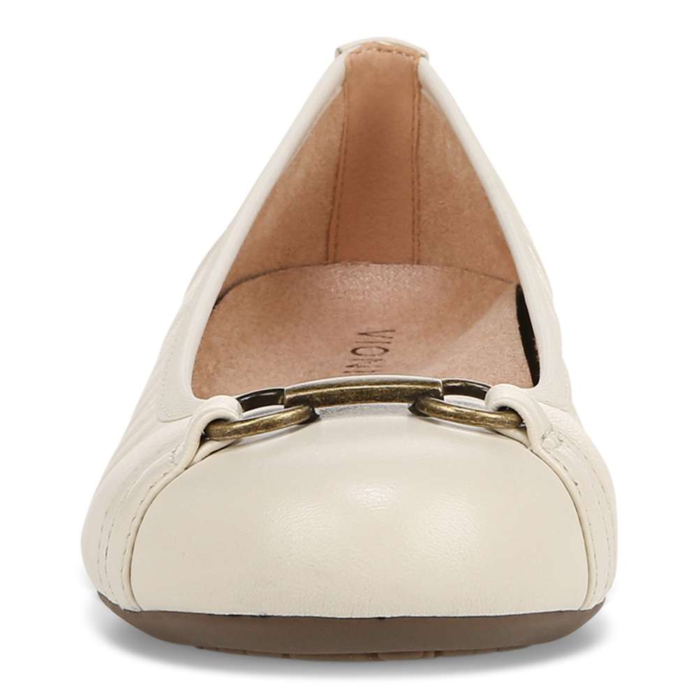 Delanie Flat - Cream