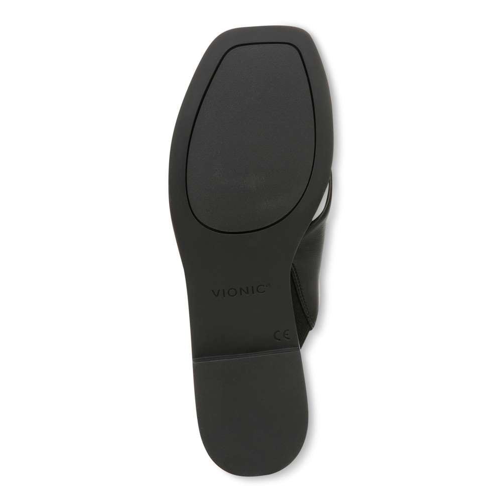 Miramar Slide - Black/Cream