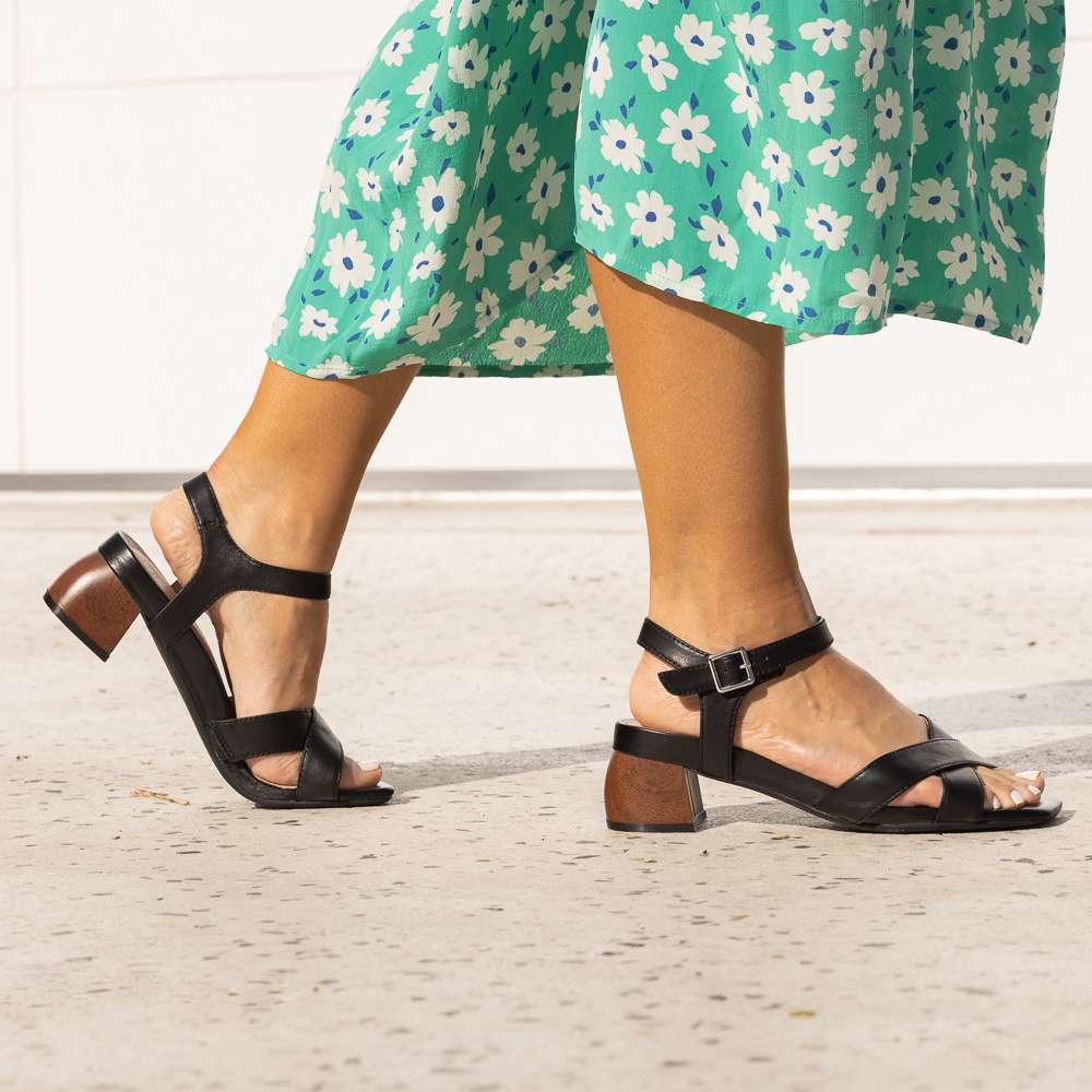 Yara Heeled Sandal - Black